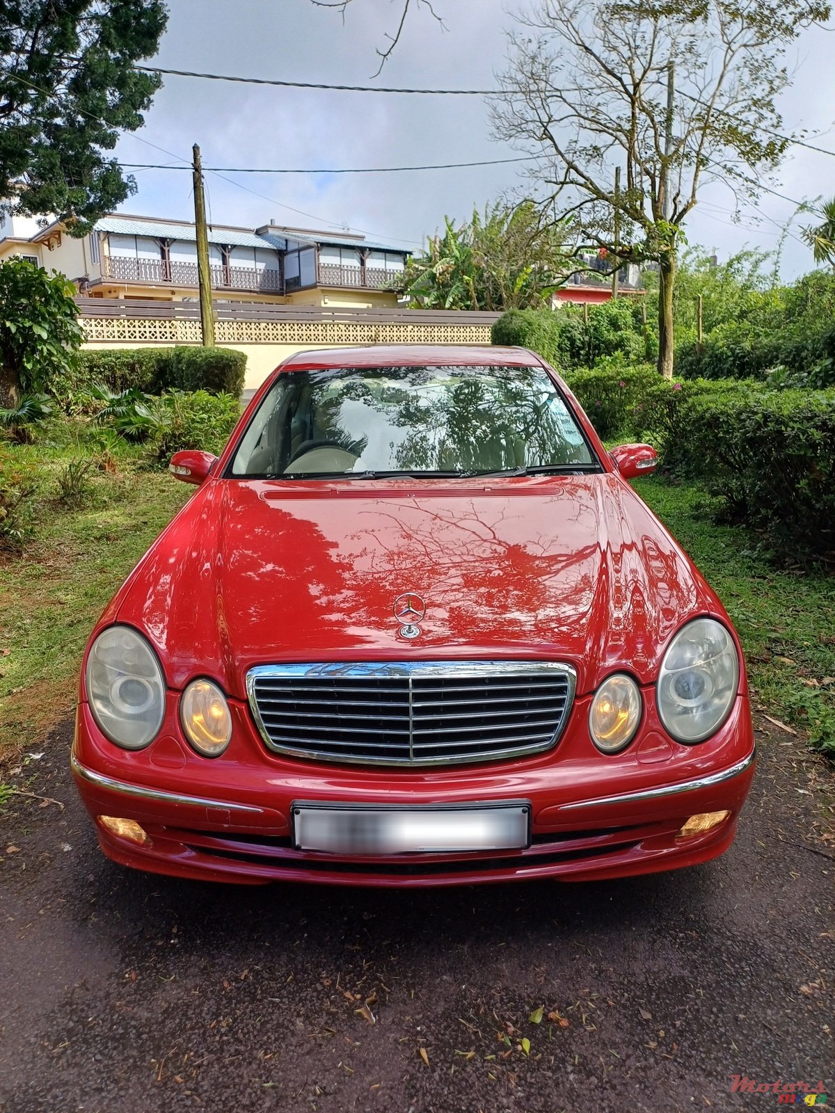 2004' Mercedes-Benz 220 CDI photo #1