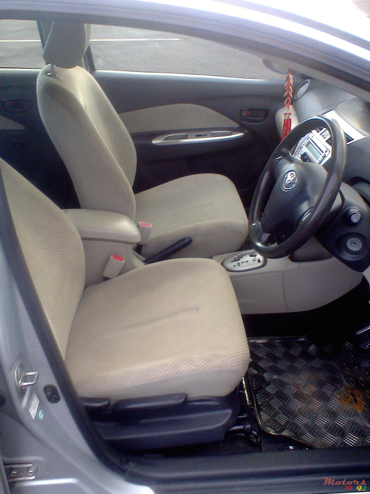2006' Toyota BELTA photo #4