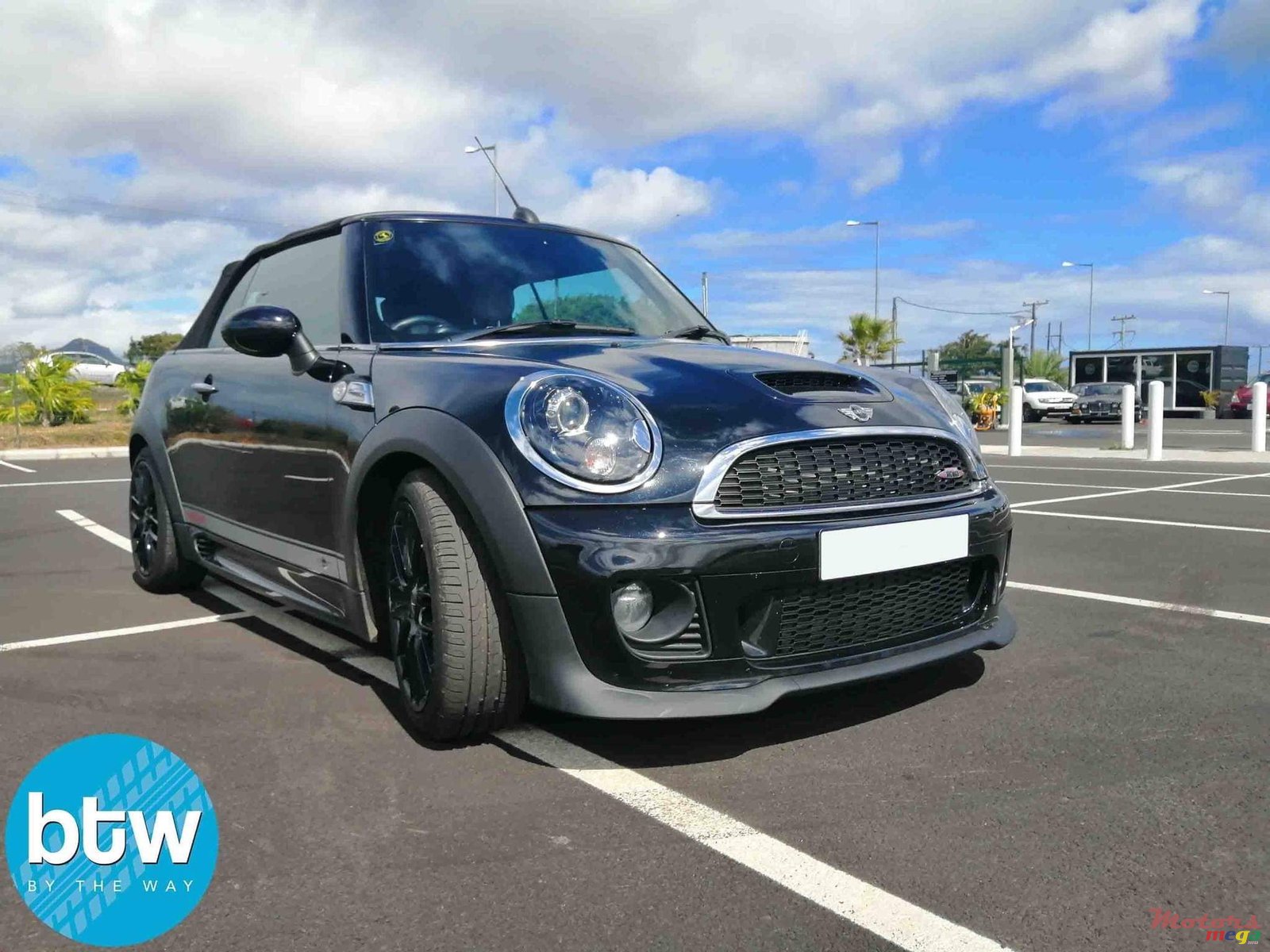 2014' MINI Cooper S photo #4