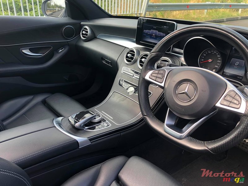 2014' Mercedes-Benz C-Class photo #3