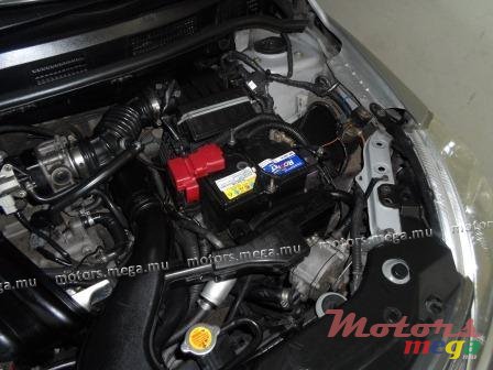 2007' Nissan Latio photo #3