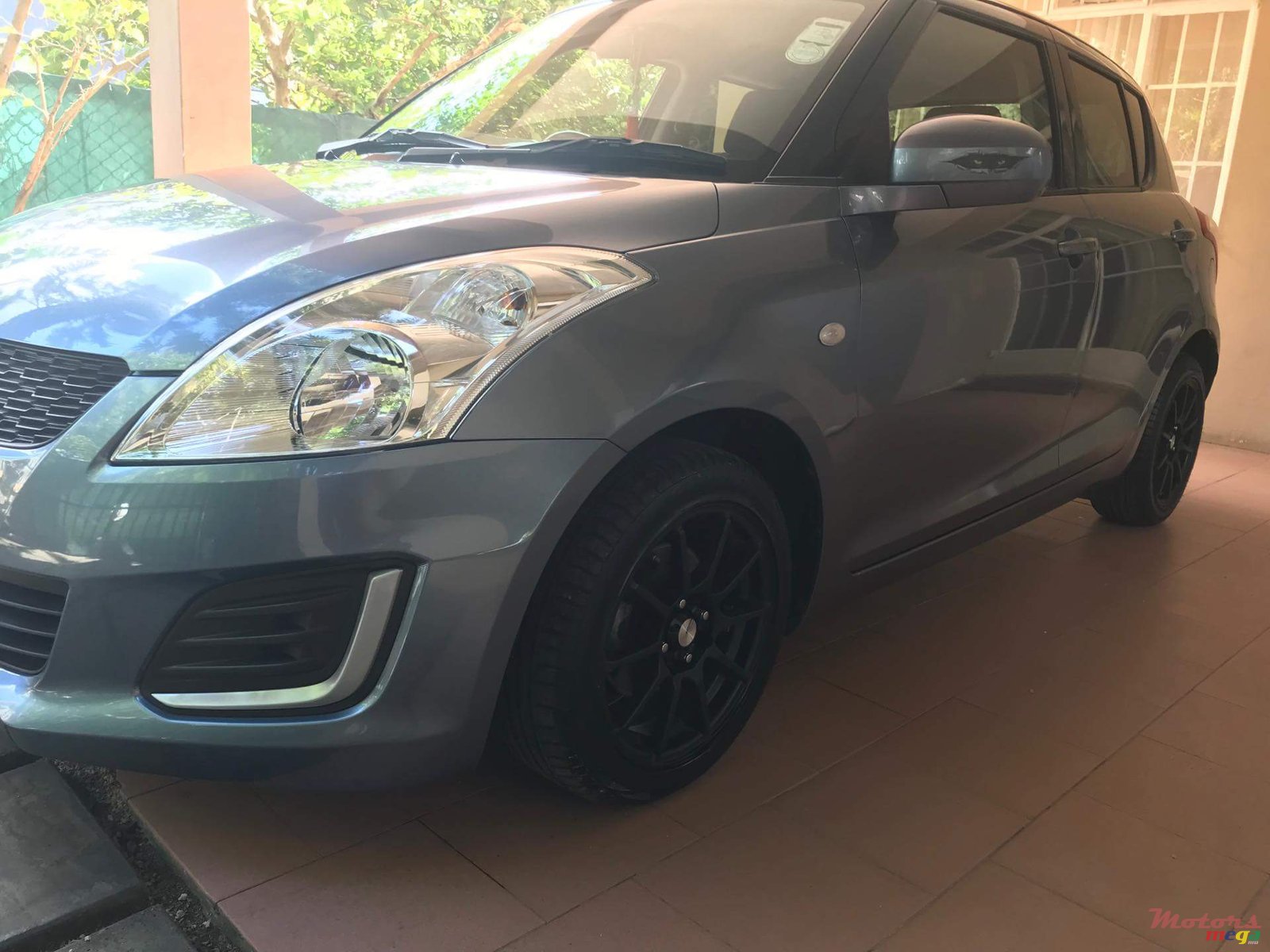 2013' Suzuki Swift photo #4