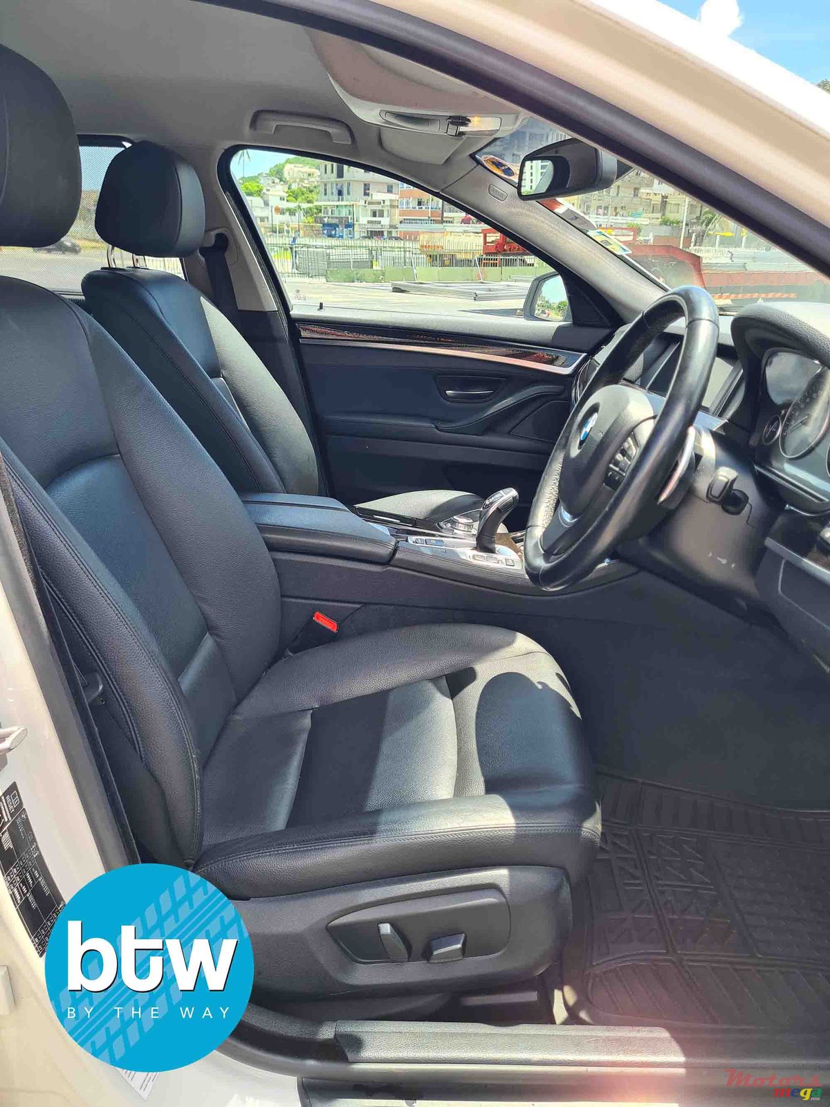 2014' BMW 530 photo #5