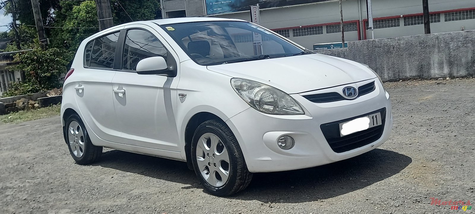 2011' Hyundai i20 photo #3