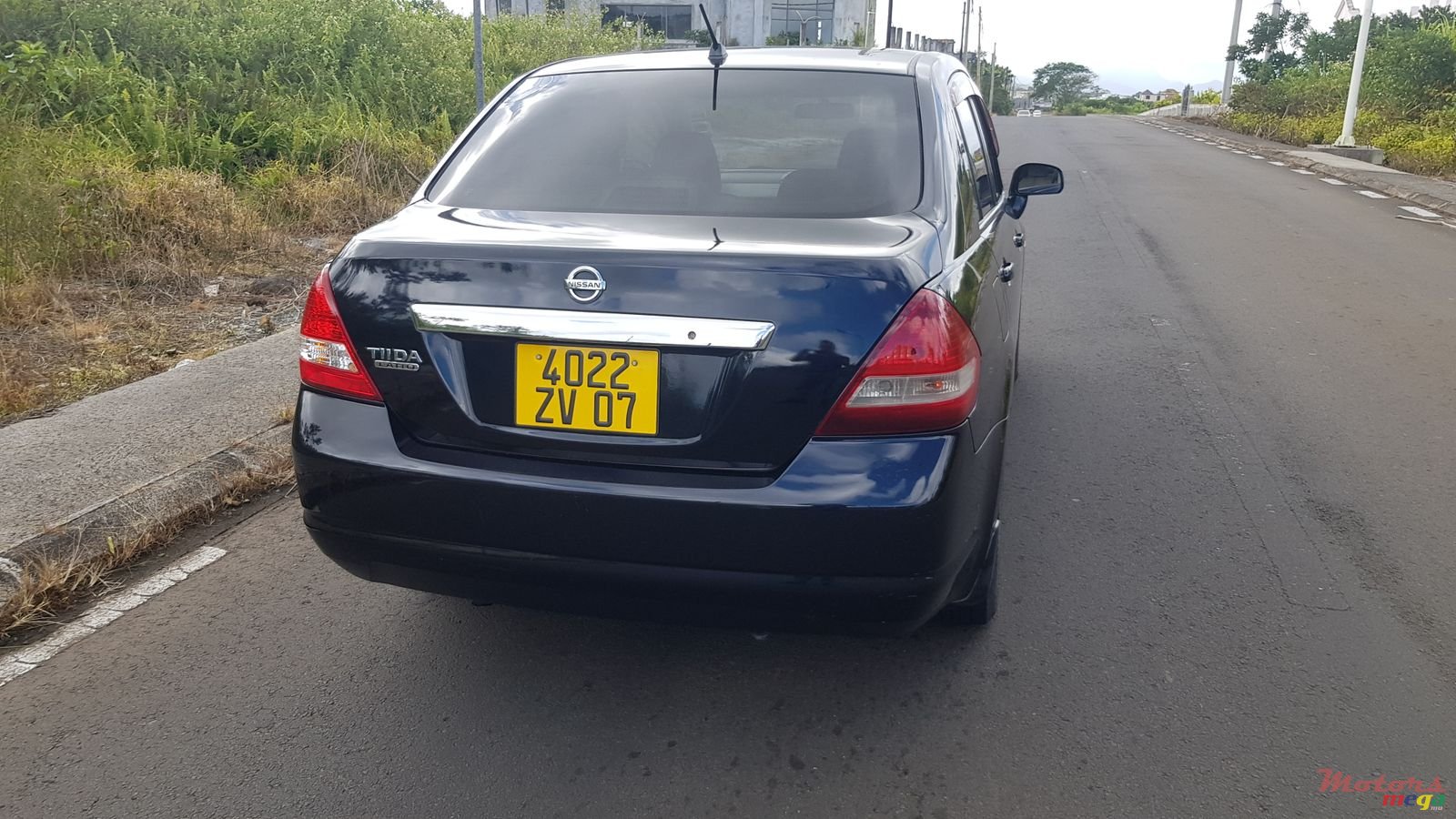 2007' Nissan Tiida photo #2