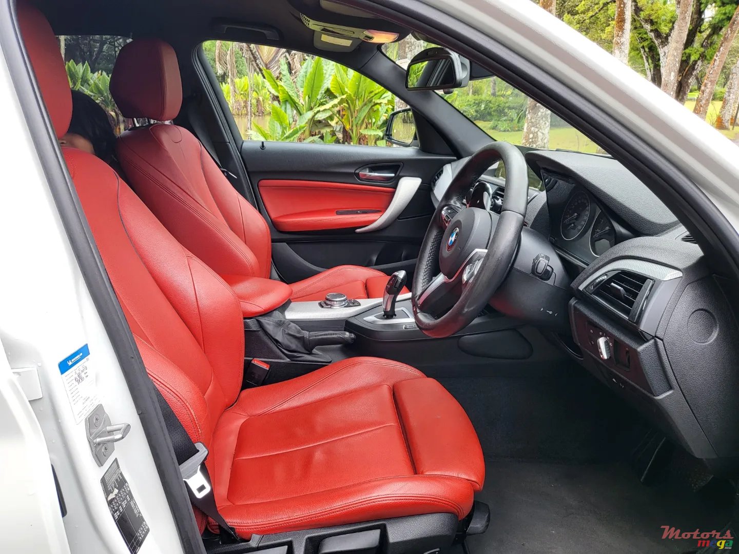 2015' BMW 118 photo #4