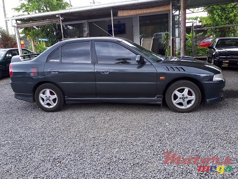 1999' Mitsubishi Lancer photo #1