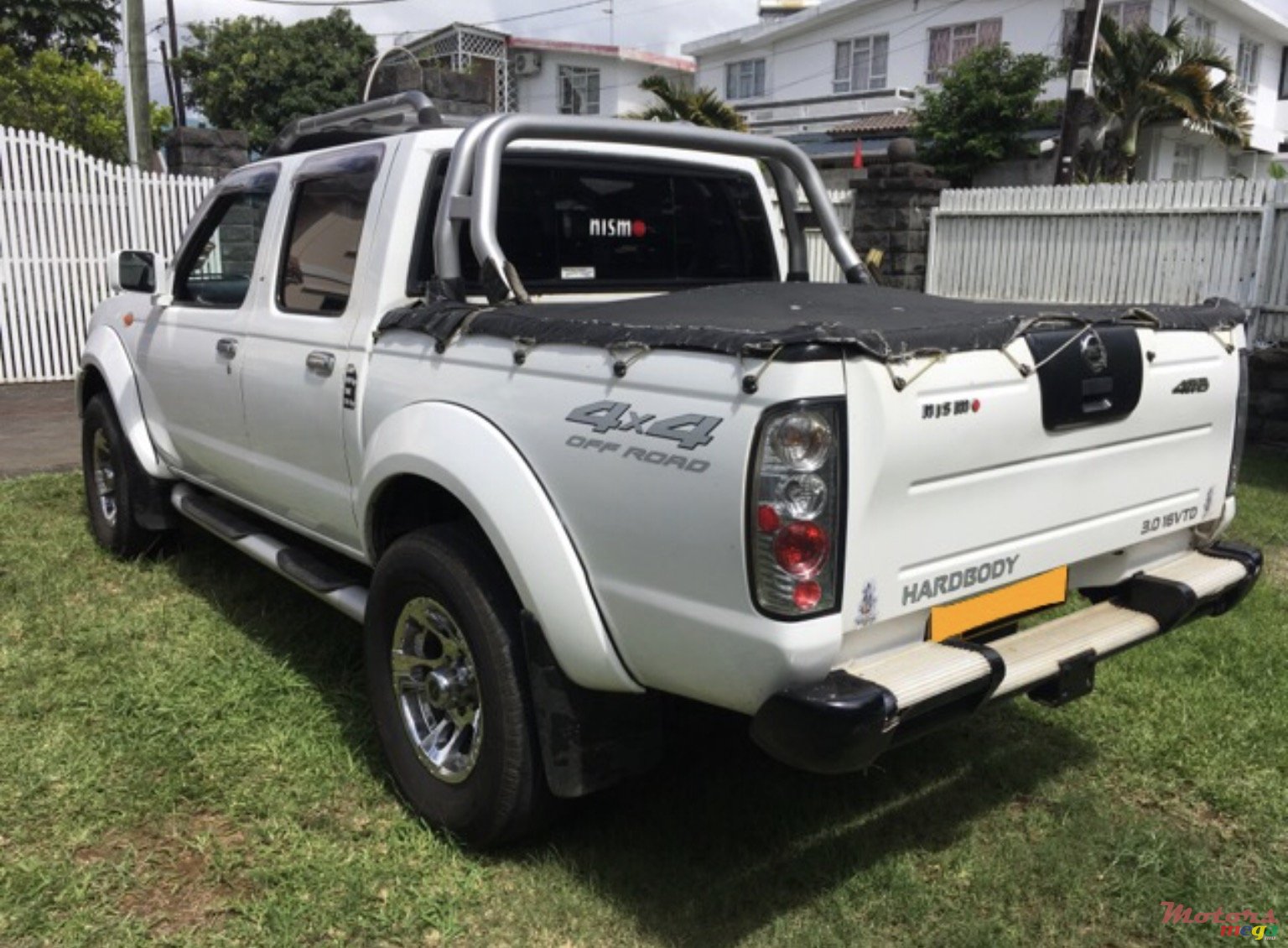 2004' Nissan photo #4