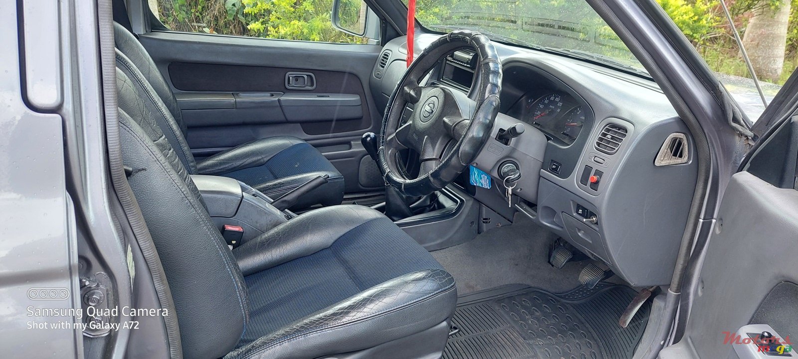 2004' Nissan Hardbody photo #6