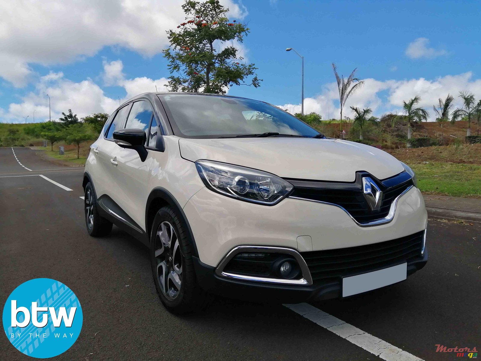 2014' Renault Captur photo #1