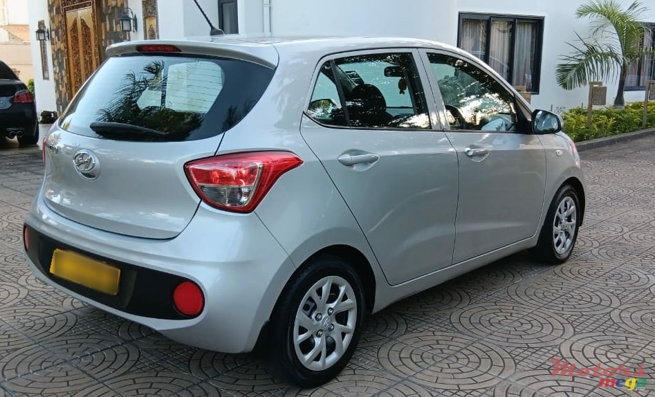 2018' Hyundai i10 photo #1