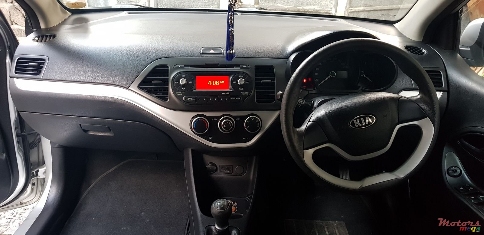 2013' Kia Picanto photo #2