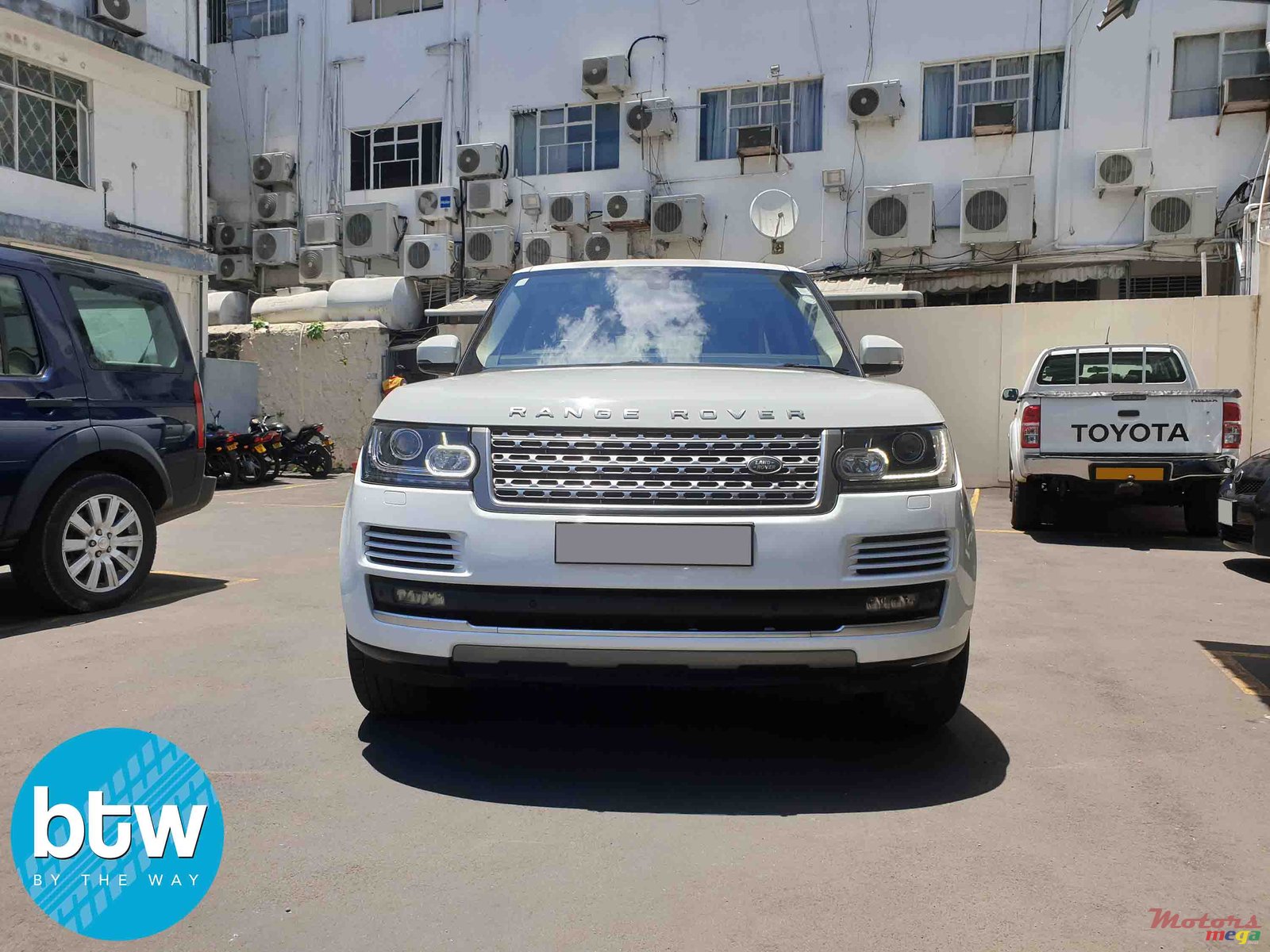 2015' Land Rover Range Rover Vogue TDV6 photo #1