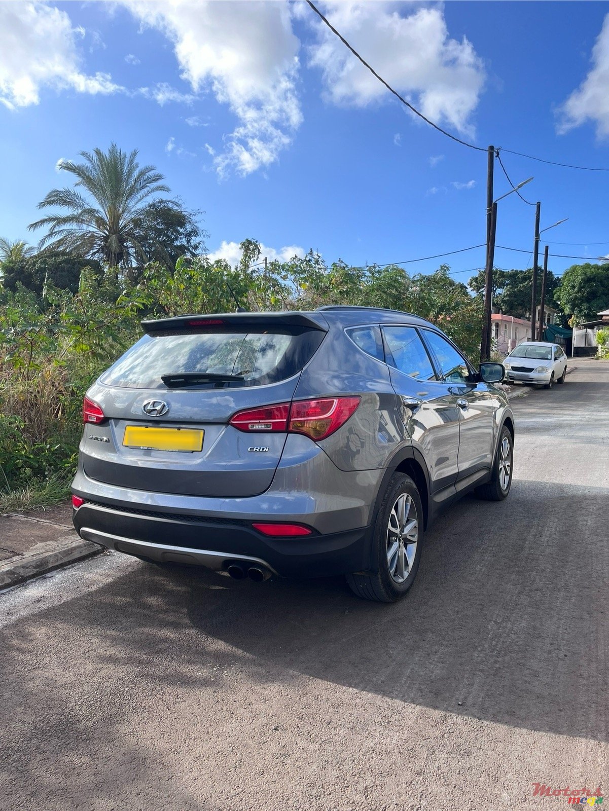 2013' Hyundai Santa Fe photo #7