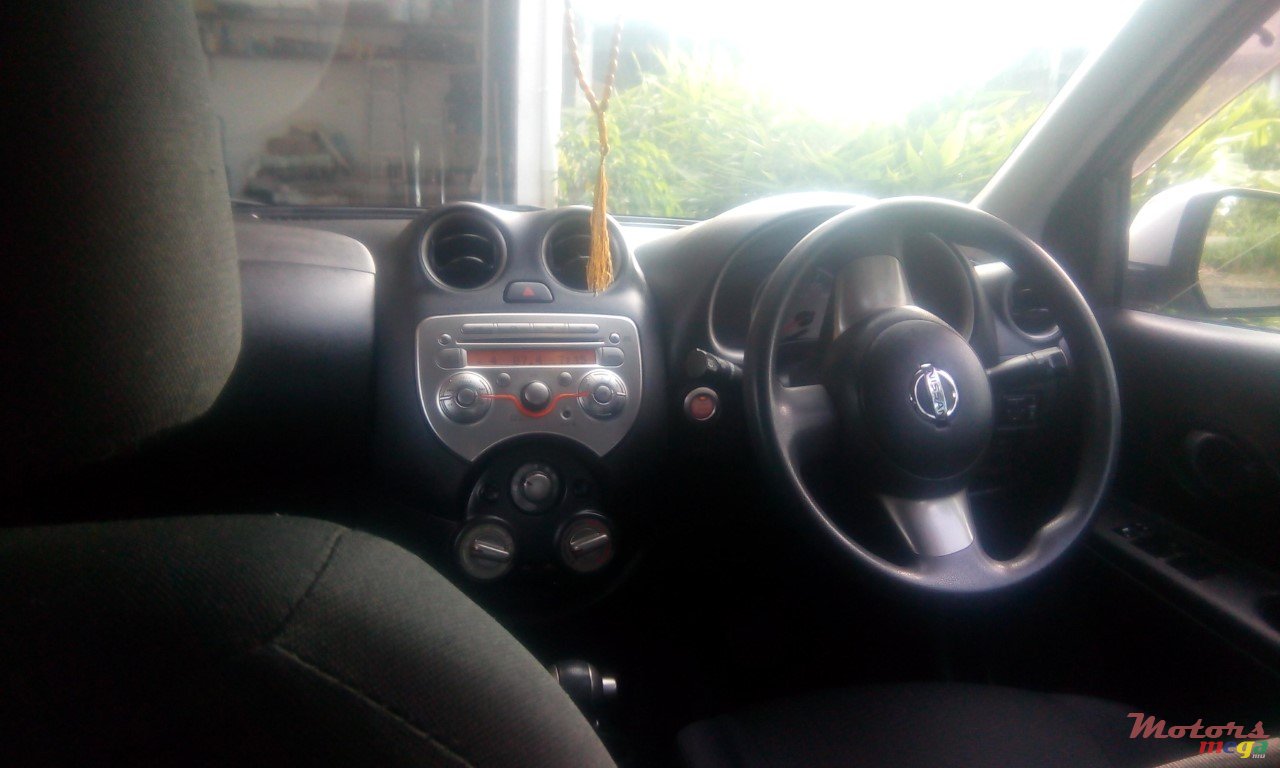 2011' Nissan March photo #3