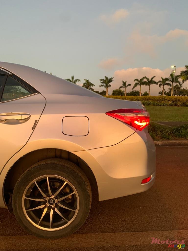 2016' Toyota Corolla photo #3