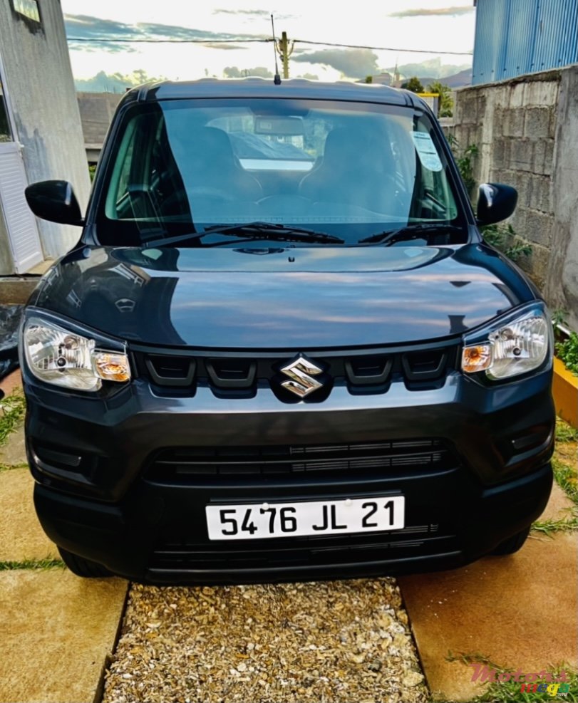 2021' Suzuki photo #2