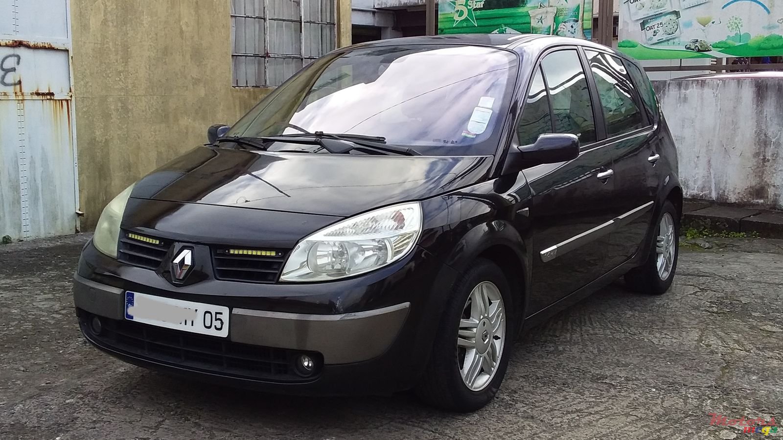 2005' Renault Scenic photo #1