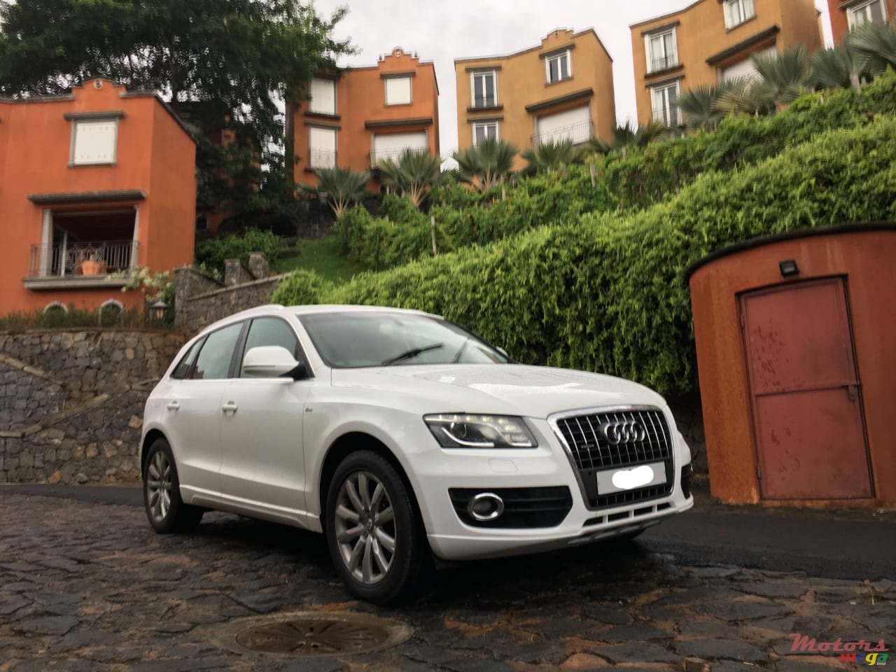 2010' Audi Q5 photo #2