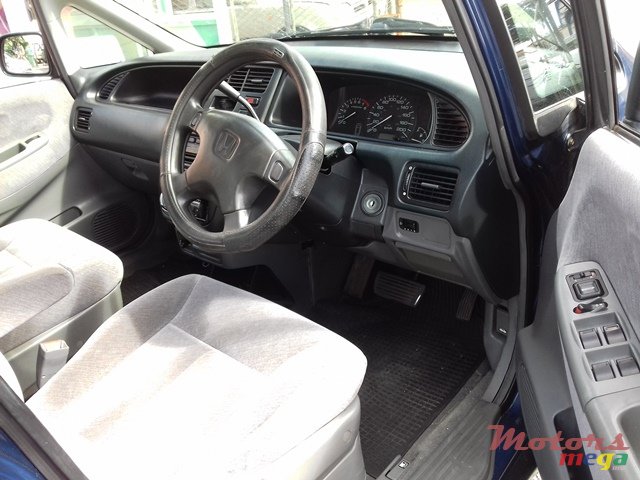 1998' Honda Odyssey photo #3