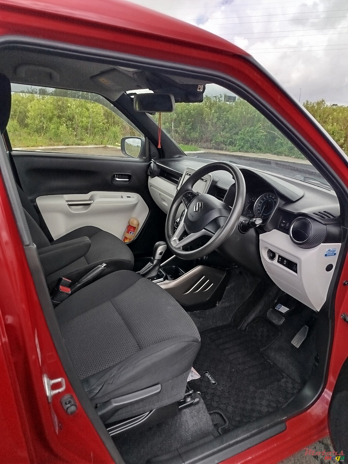 2017' Suzuki Ignis Hybrid photo #5