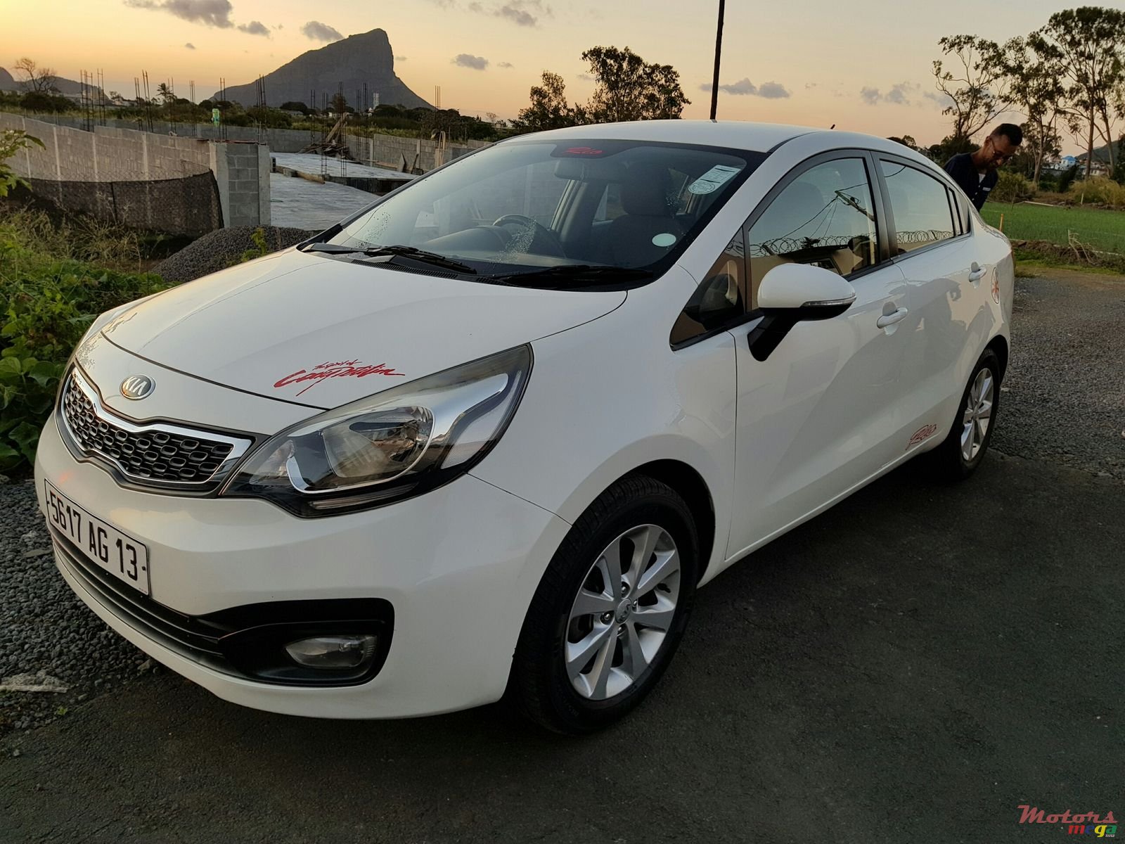2013' Kia rio automatic photo #1