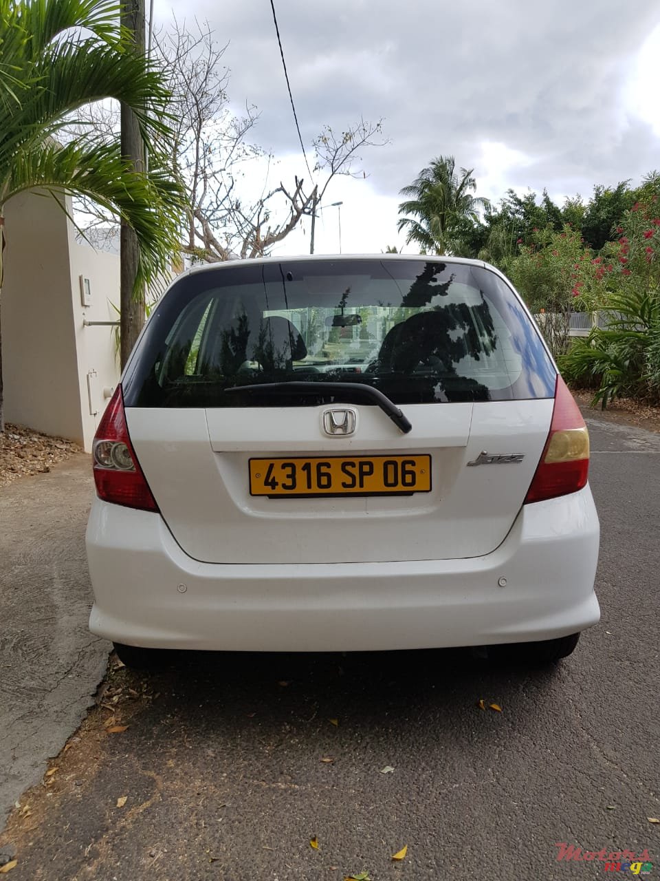 2006' Honda Fit photo #3