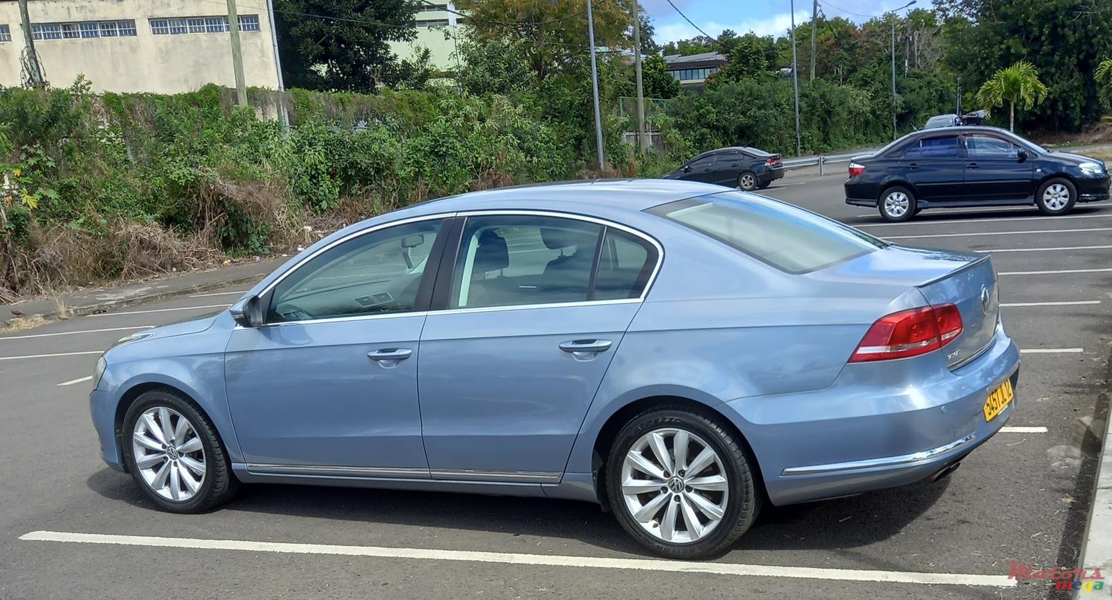 2012' Volkswagen Passat B7 photo #6