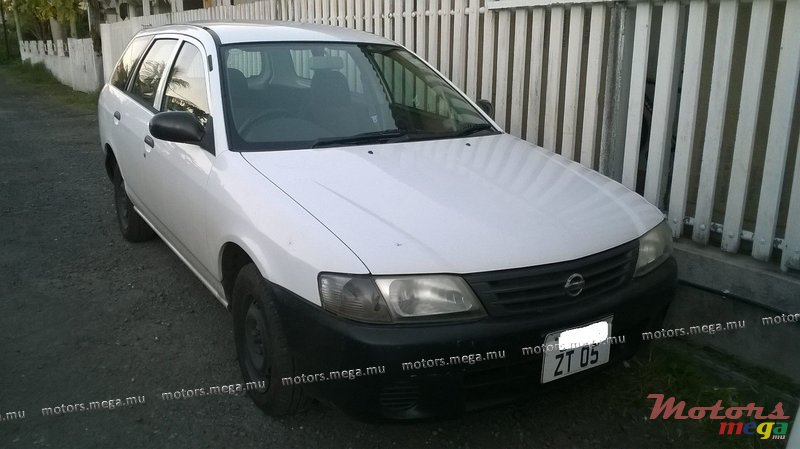 2005' Nissan photo #1