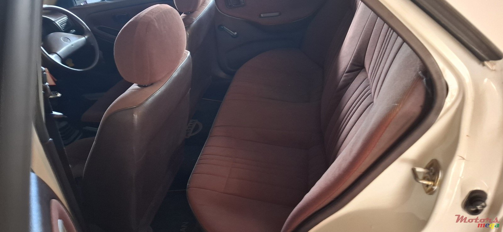 1991' Nissan Sunny photo #4