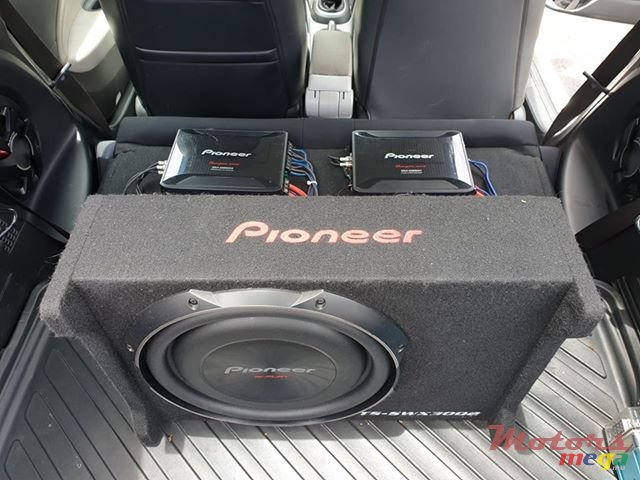 2012' Honda CR-Z photo #4