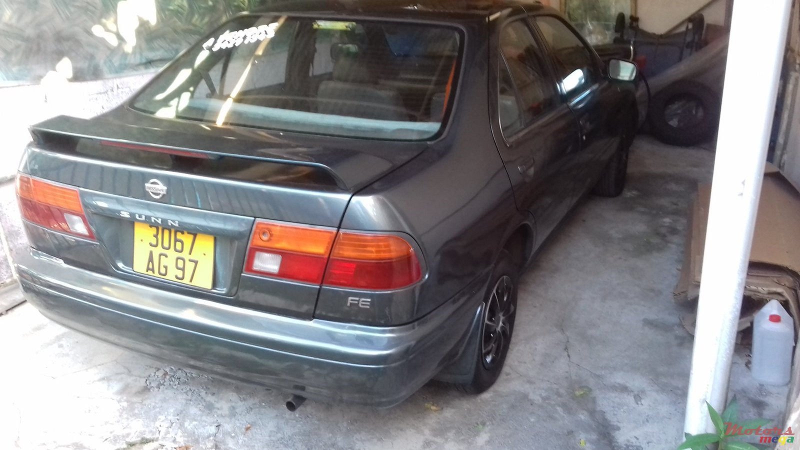 1997' Nissan Sunny photo #1