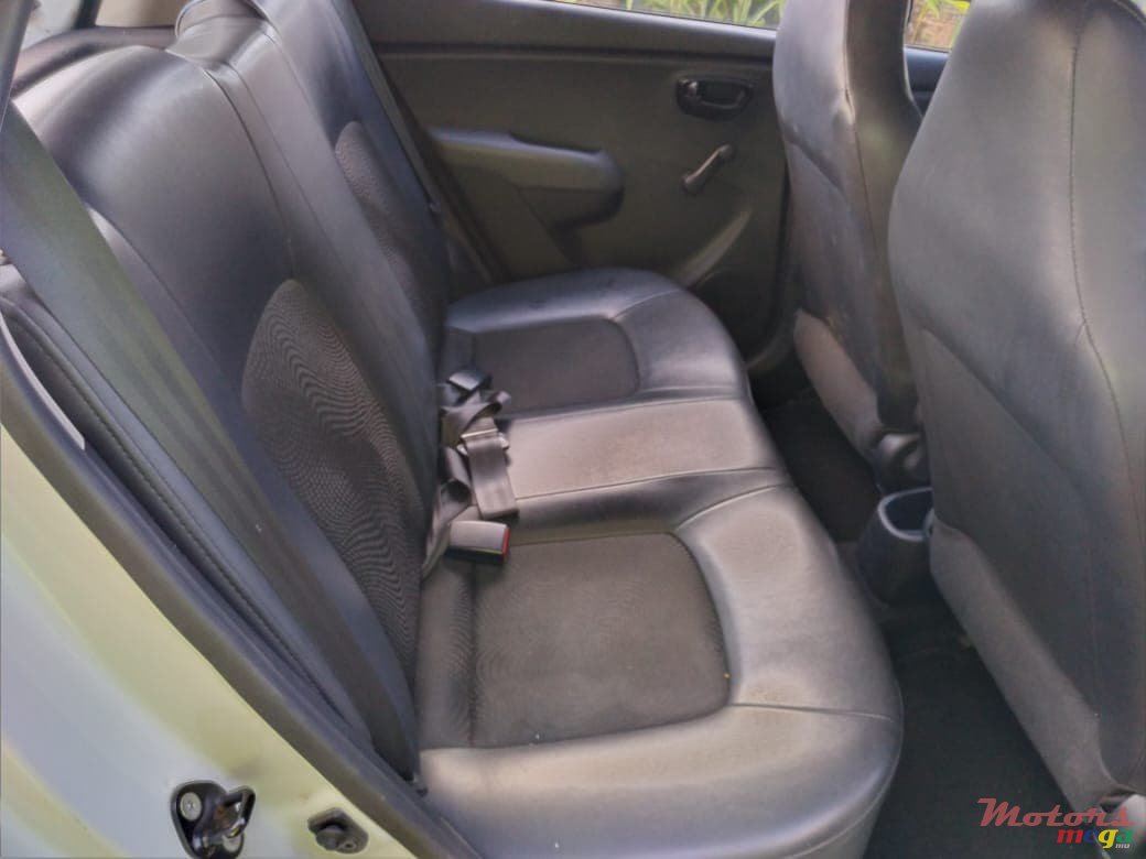 2013' Hyundai i10 photo #5