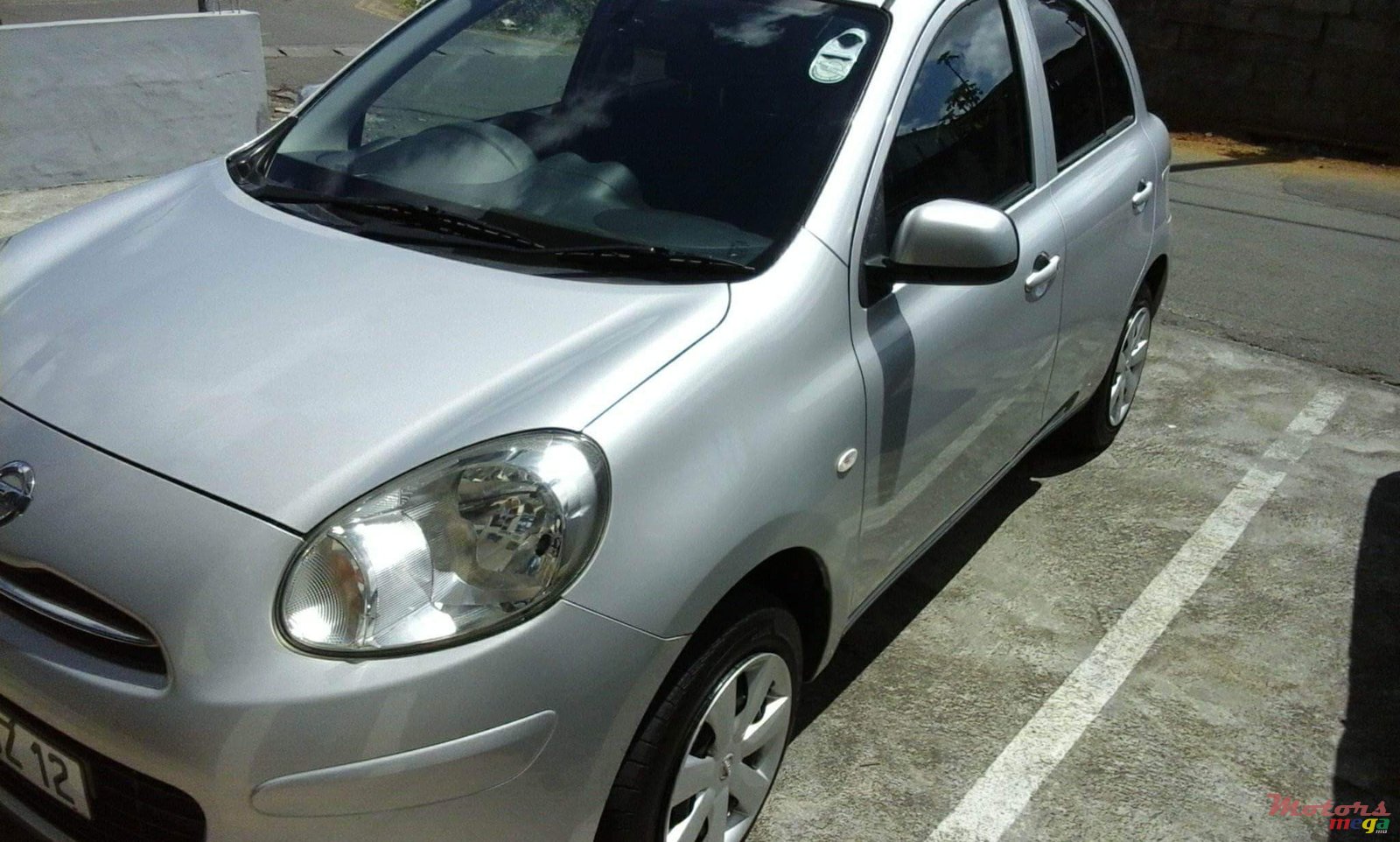 2012' Nissan March BZ 12 photo #3