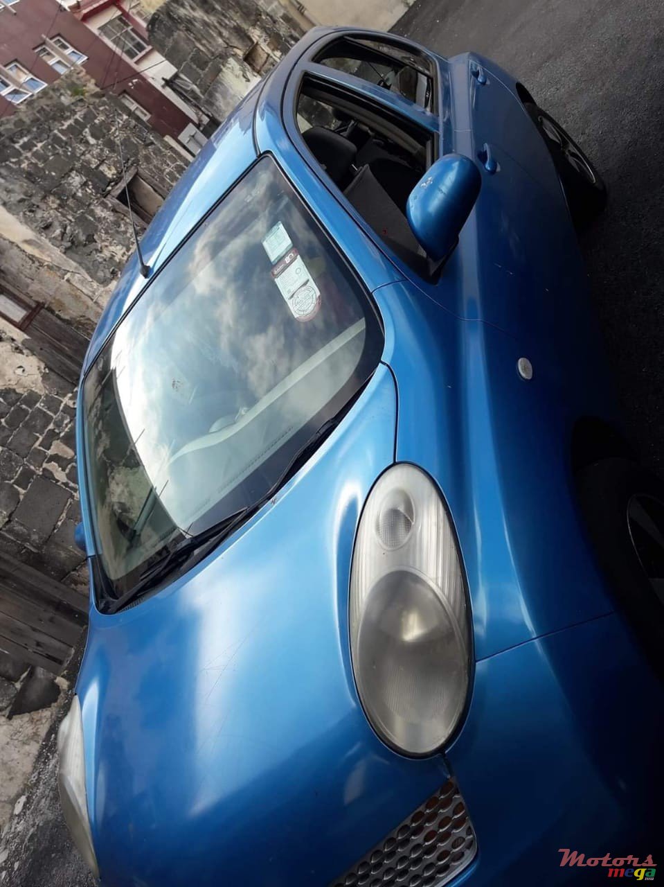 2002' Nissan March photo #2