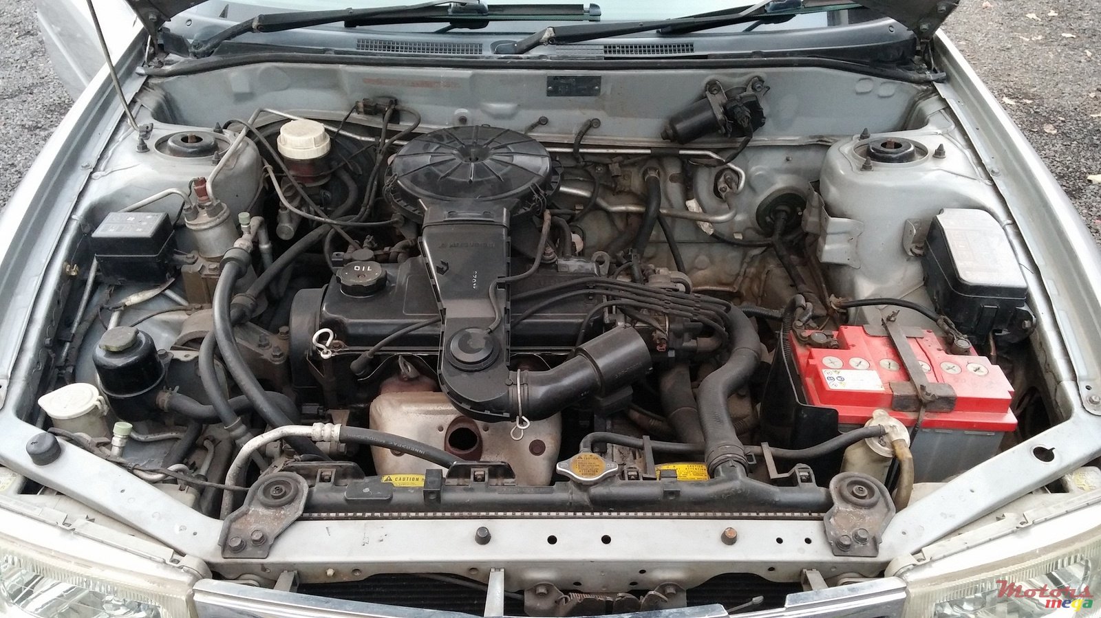 1999' Mitsubishi Lancer GL photo #6