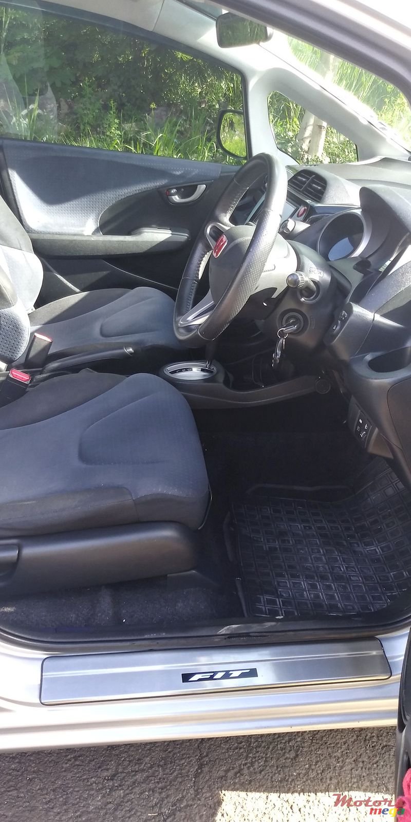 2009' Honda Fit 1.3 photo #7