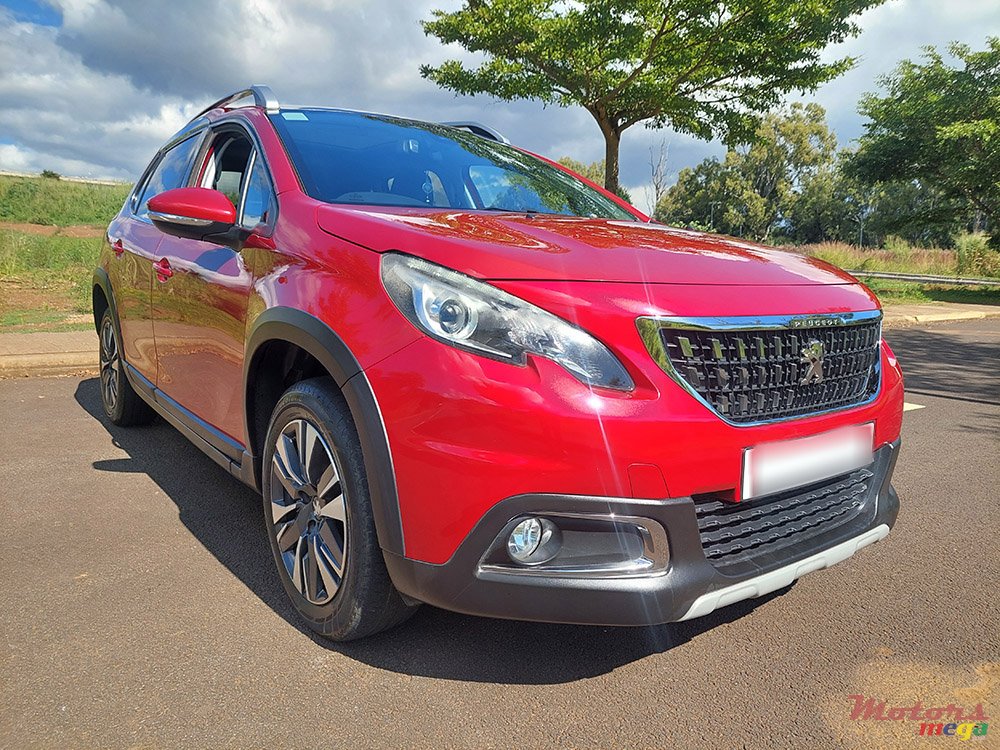 2019' Peugeot 2008 photo #1