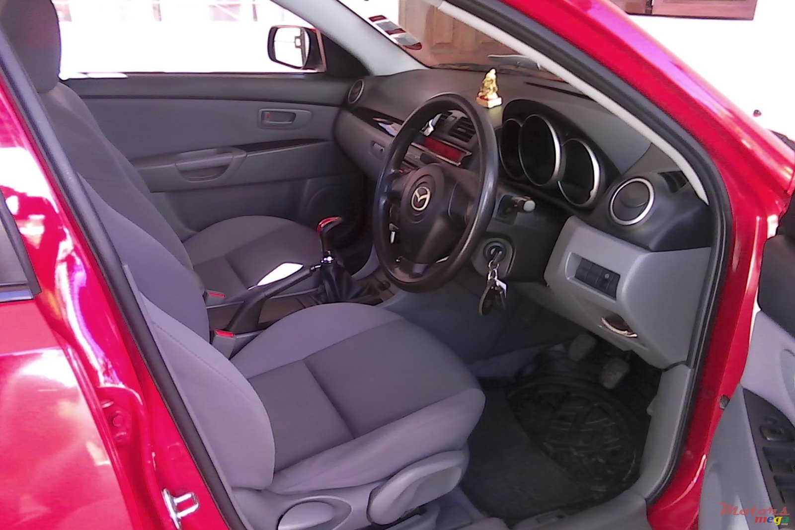 2007' Mazda 3 photo #4