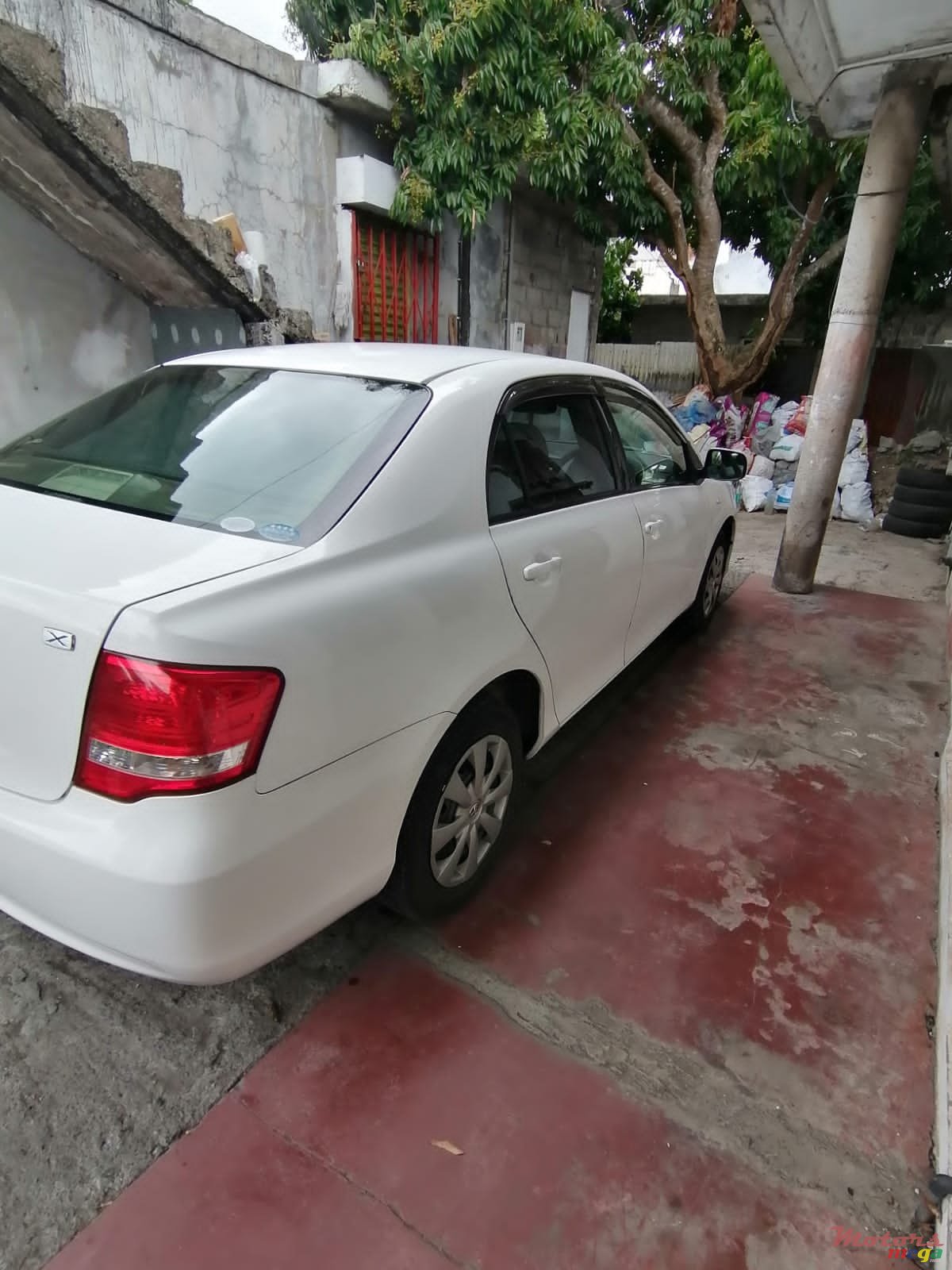 2011' Toyota Axio photo #1