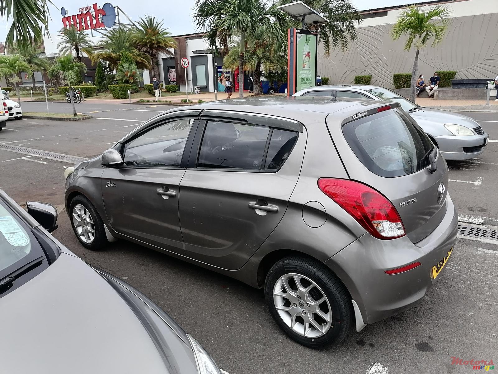 2012' Hyundai i20 photo #2