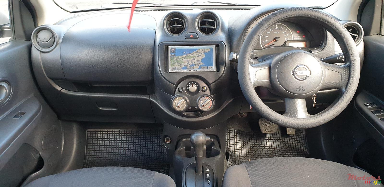 2012' Nissan March photo #5