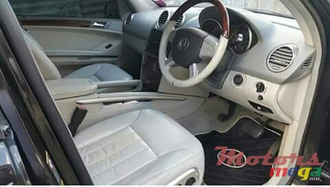 2005' Mercedes-Benz photo #1