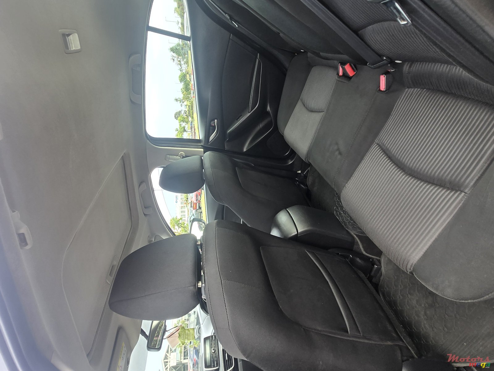 2016' Mazda 3 Skyactiv photo #3