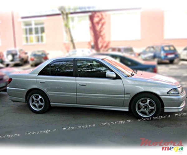 2000' Toyota photo #1