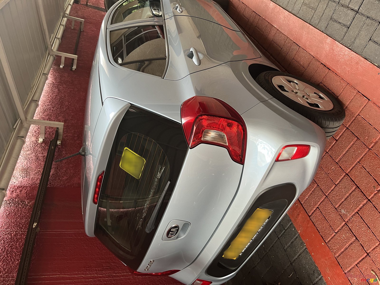 2020' Kia Picanto photo #2