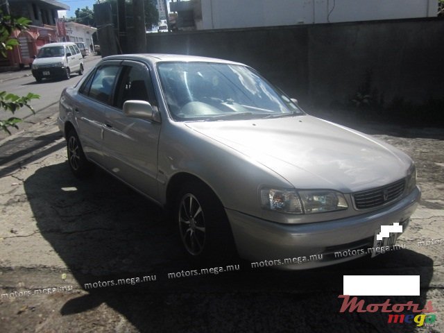 2000' Toyota Corolla photo #3