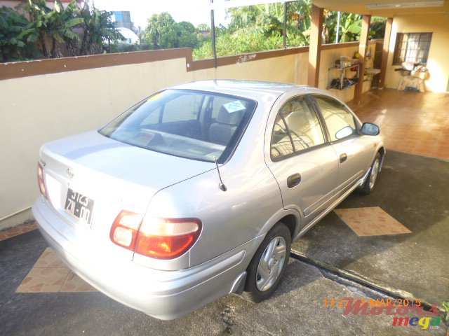 2000' Nissan Sunny etatd'origin Jamais Accidente photo #1