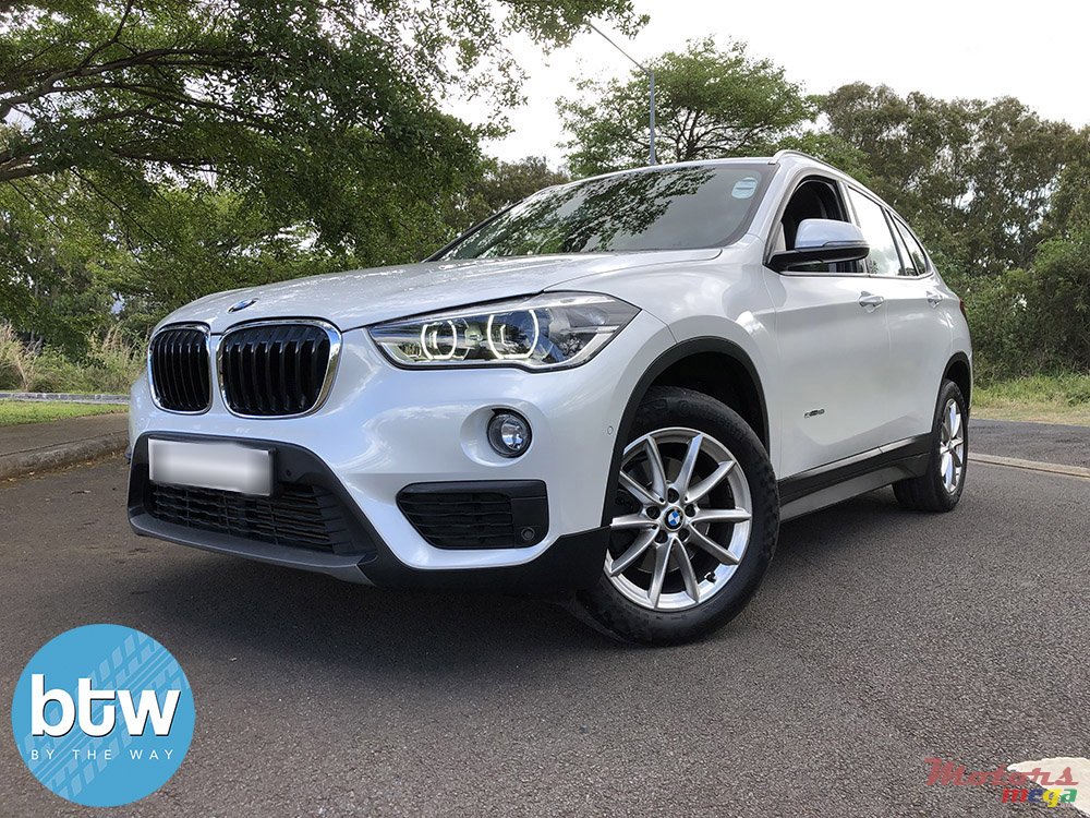 2017' BMW X1 SDRIVE 18i photo #2
