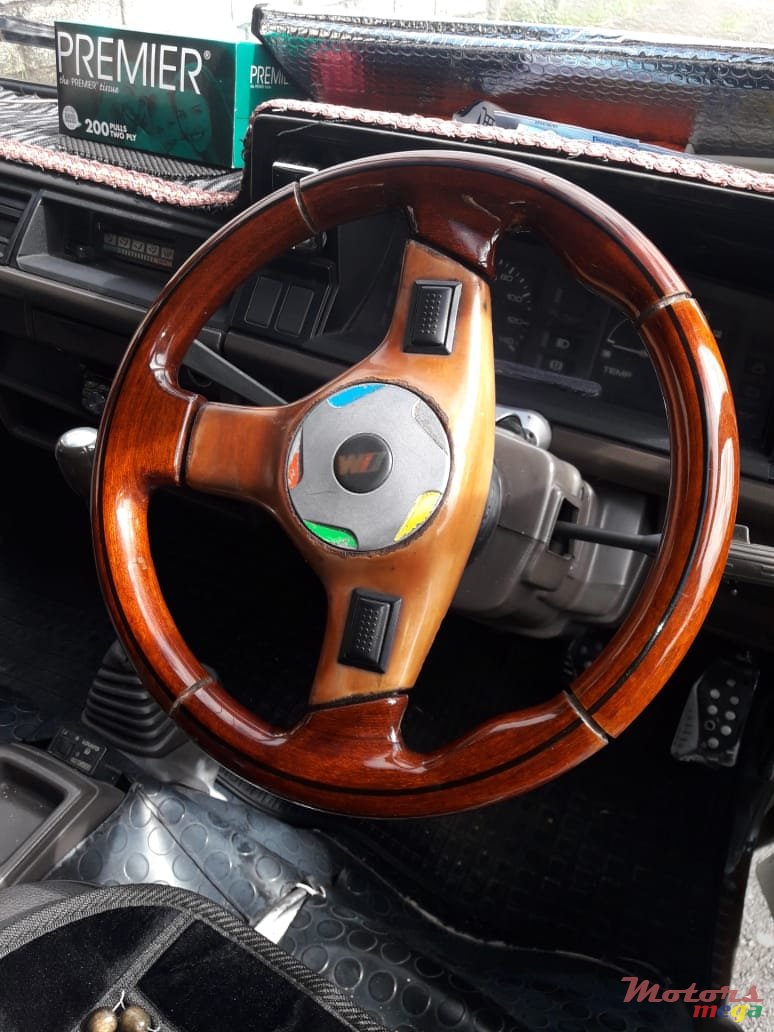 1994' Nissan photo #5